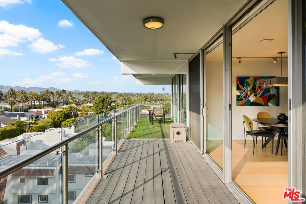 535 Ocean Avenue 8c, Santa Monica, California 90402 home-pic-11